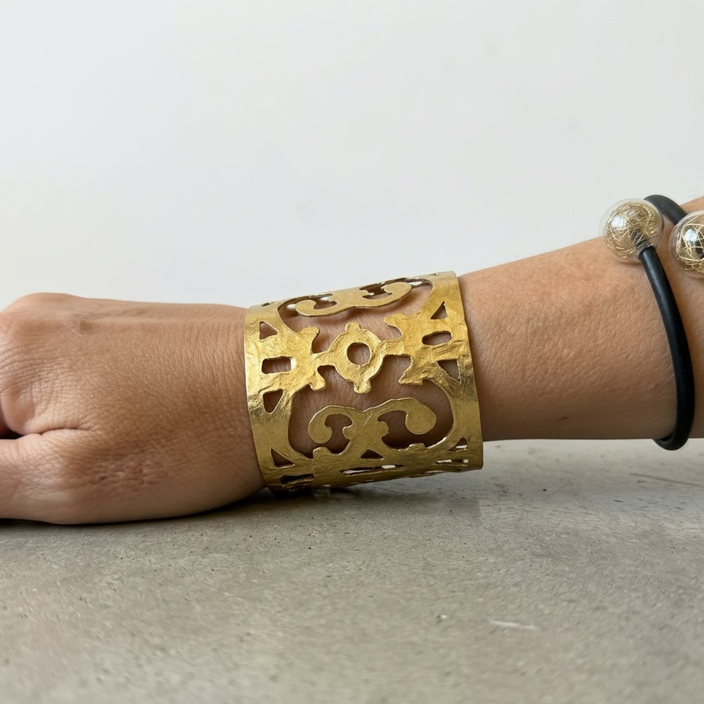 Moorish Echo Cuff