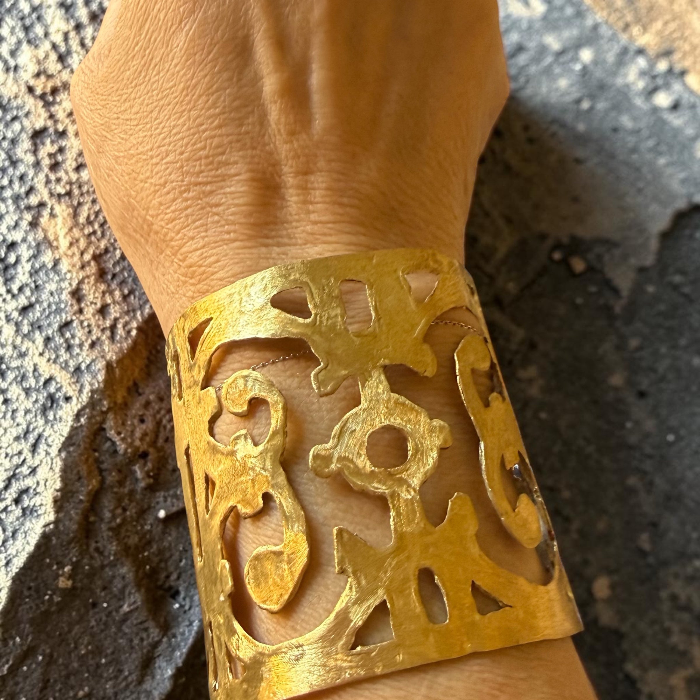 Moorish Echo Cuff